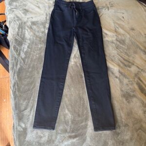 Black American Eagle High rise skinny jeans